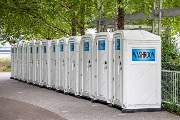 Portable Toilet Options We Offer in Ravenswood, WV